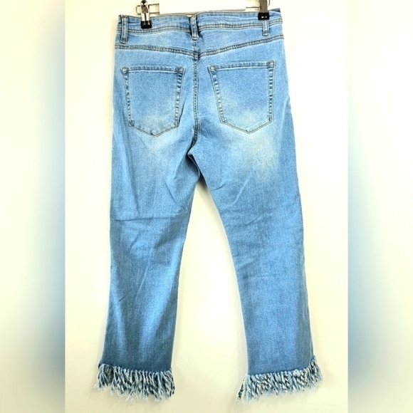 Sade & Sage Frayed flare Cuff Crop Size Small - Picture 2 of 11